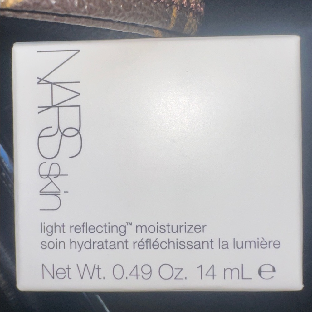 NARS Skin Light Reflecting Moisturizer - Cream